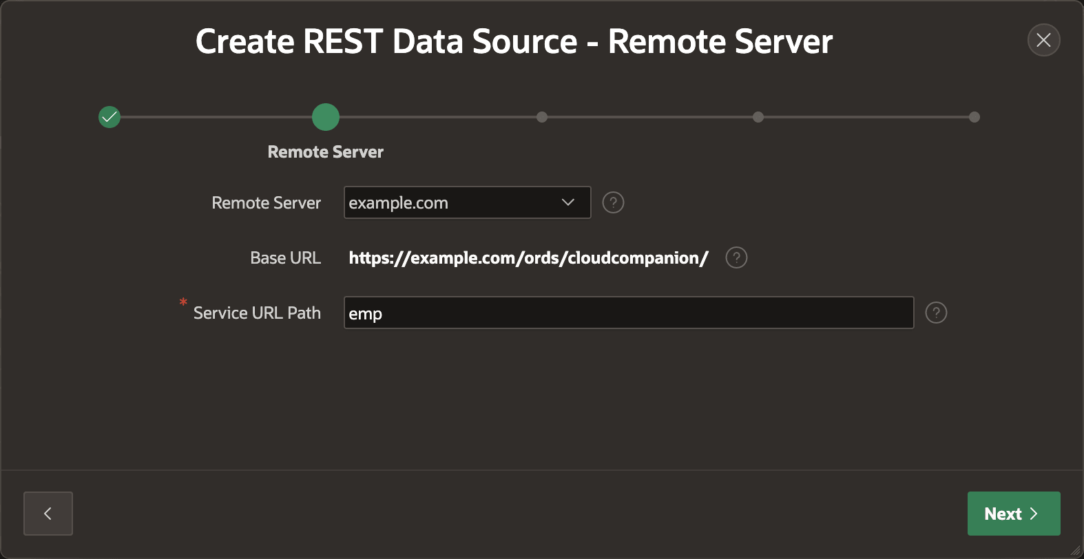 Service URL 的基础地址来自 Remote Server 定义
